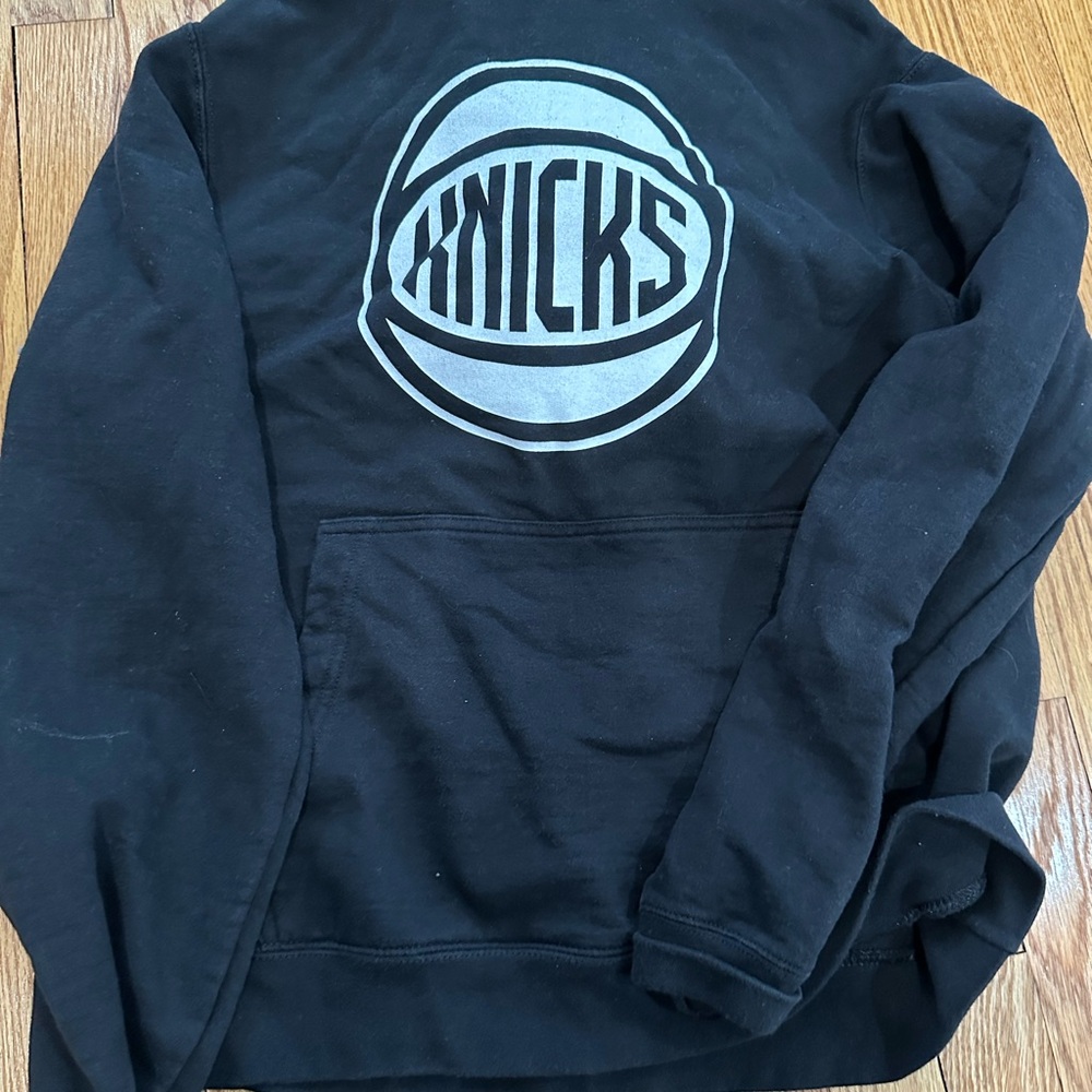 New York Knicks Karl Anthony Towns Sweatshirt Size Mediun